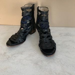 Freebird by Steven sandals